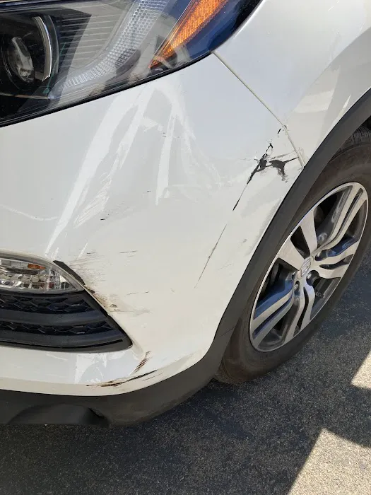 Ronnie's Auto Body 0