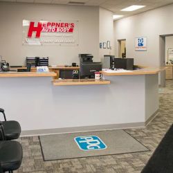 Heppner's Auto Body - 7th Street ico