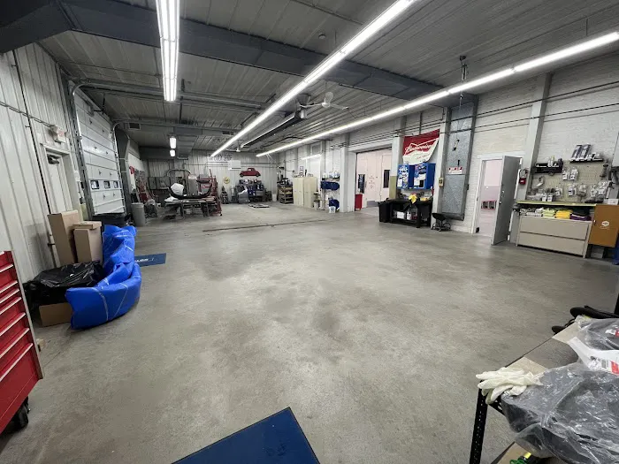 Gregg's Auto Body 4