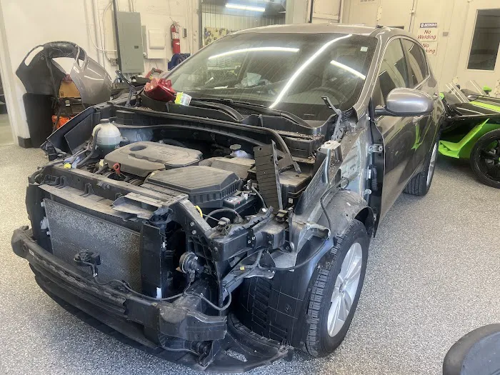 Gregg's Auto Body 7