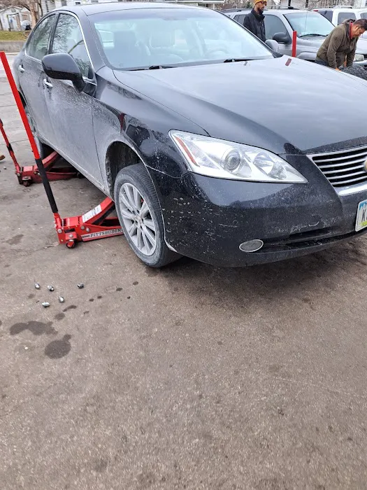 Gomez II Tire Shop 7