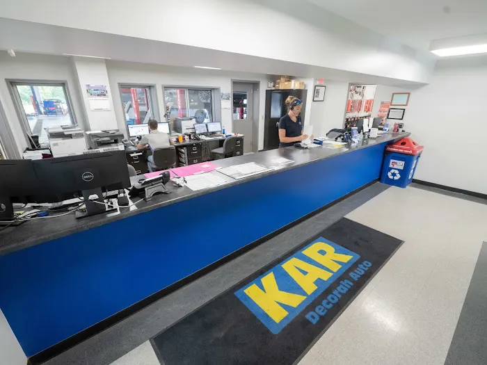 Decorah Ford Service 4
