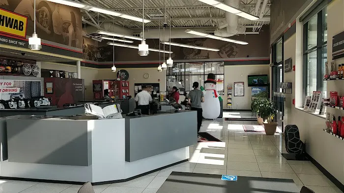 Les Schwab Tire Center 5