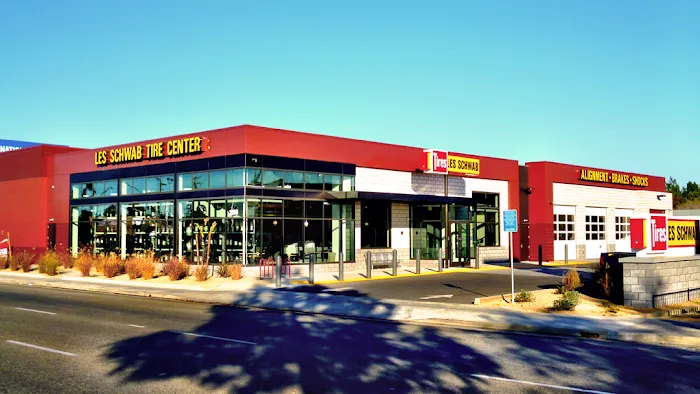 Les Schwab Tire Center 9