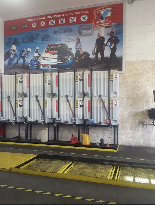 Valvoline Instant Oil Change 1
