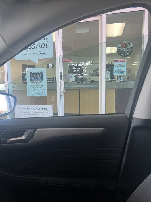 Lithia Ford Lincoln of Fresno Service Center 0