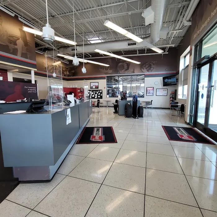 Les Schwab Tire Center 5