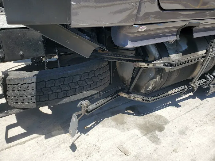 B&B MOBILE TRUCK AND TRAILER REPAIR 8