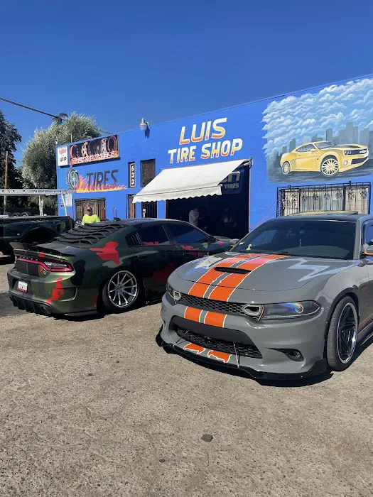 Luis tires 7