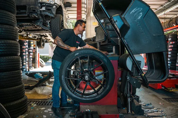 West Coast Wheels & Tires 0