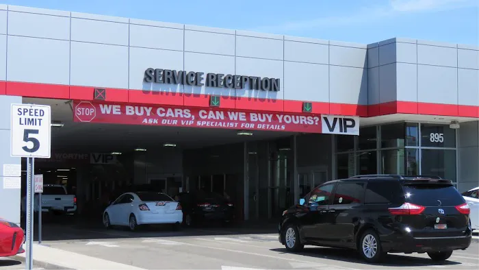 Toyota of Clovis Service and Parts 1