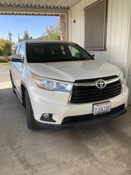Toyota of Clovis Service and Parts 9