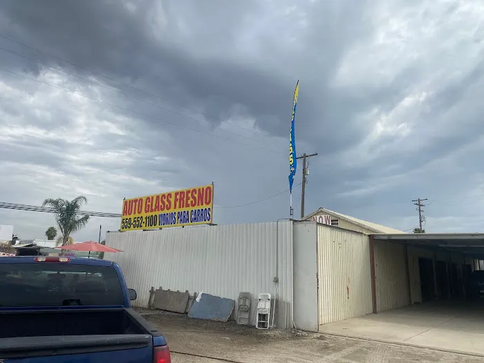 Fresno Auto Glass Repair & Window Tint Shop 0