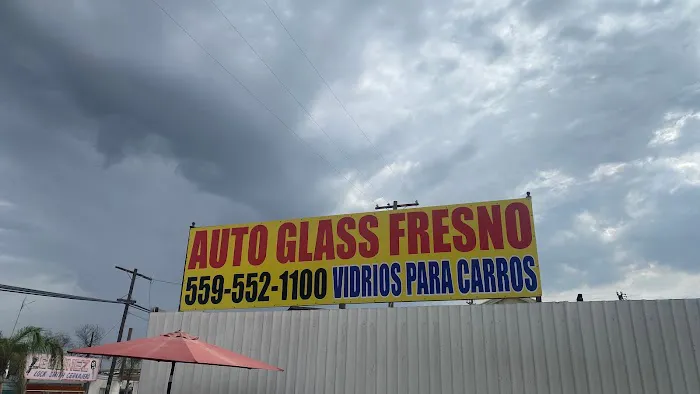 Fresno Auto Glass Repair & Window Tint Shop 4