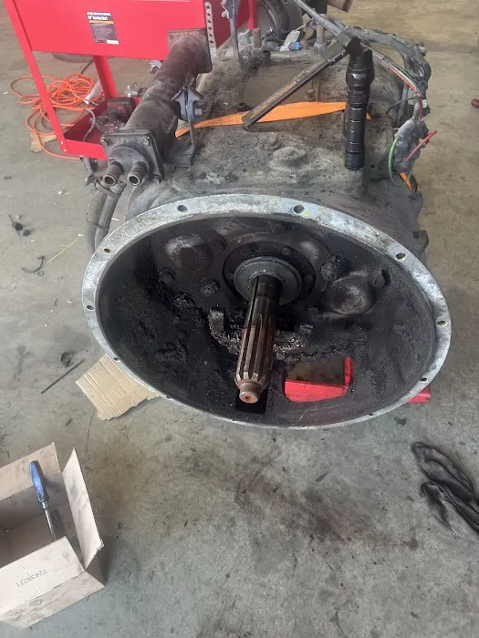 T&J TRUCK TRAILER REPAIR AND ALIGNMENT 24/7 ROAD SERVICE 1