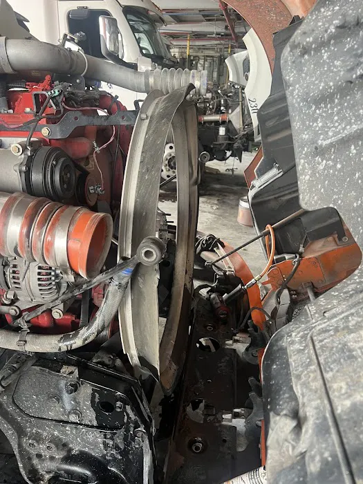 T&J TRUCK TRAILER REPAIR AND ALIGNMENT 24/7 ROAD SERVICE 0