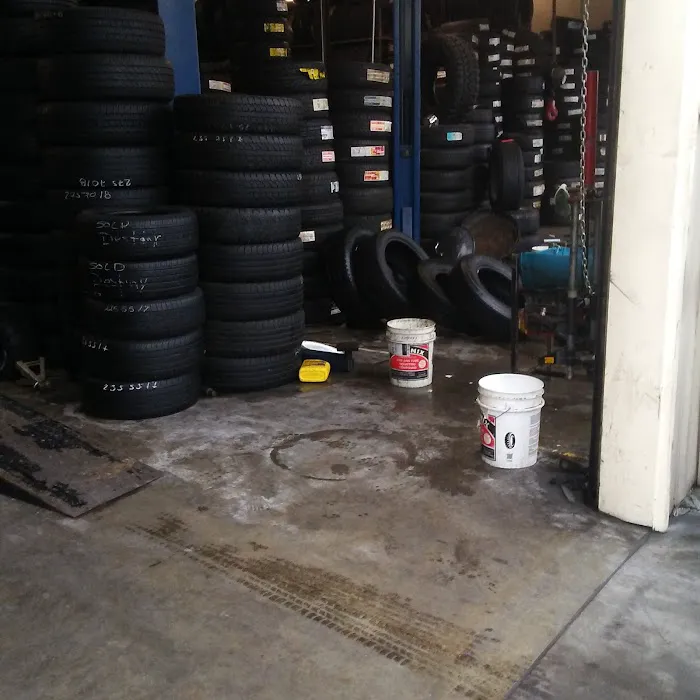Azteca Tires 3