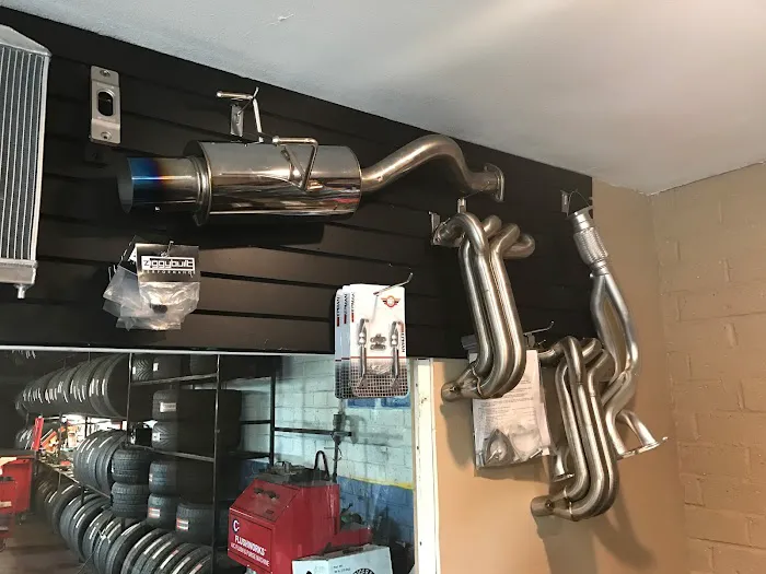 OCHOA’S AUTOMOTIVE REPAIR 3