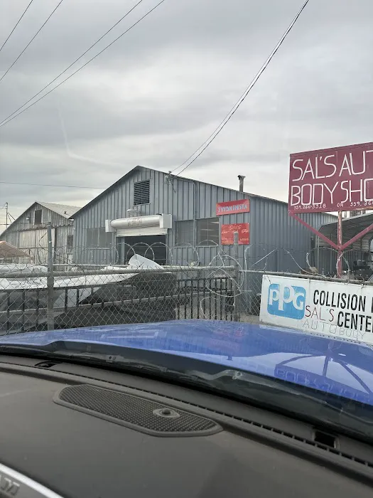 Sal's Auto Body Shop 4