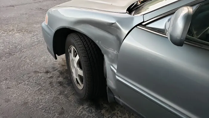 Low Acosta's Auto Body 6