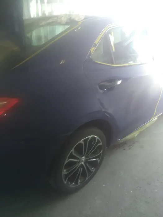 Low Acosta's Auto Body 0