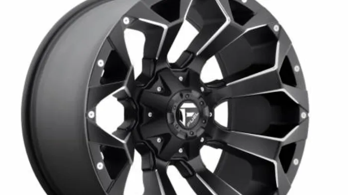Reyes tires shop 6