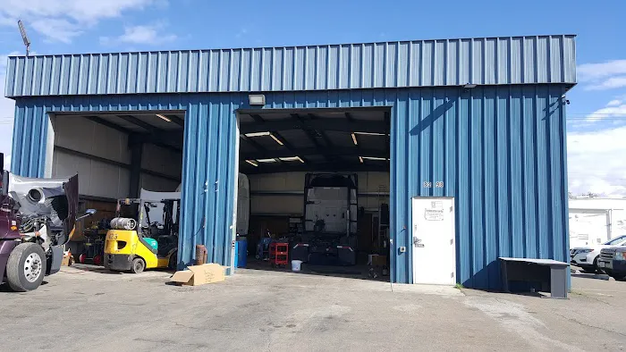 Crosspoint Truck and Trailer Repair 5