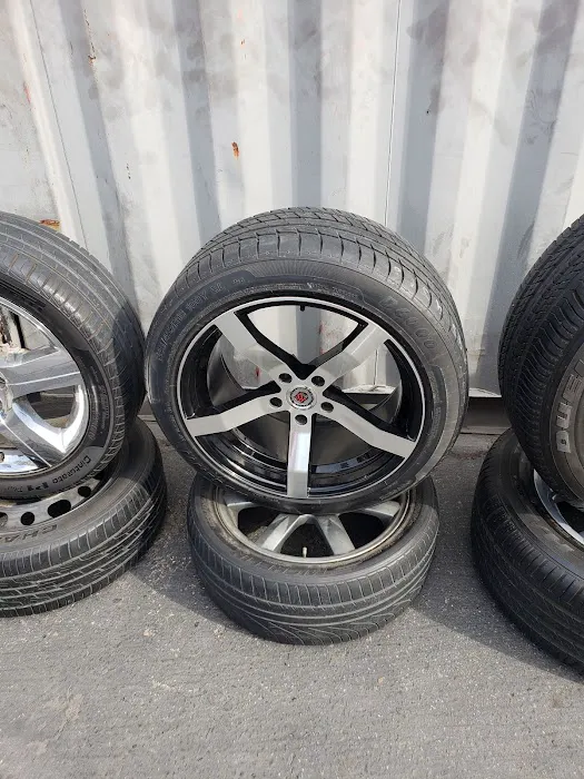 Azteca Tires 3