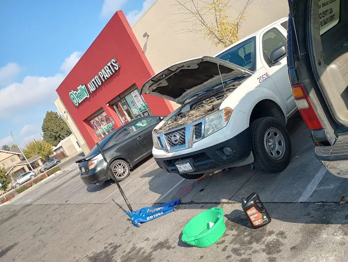 Monster Mechanics Mobile (office) 6