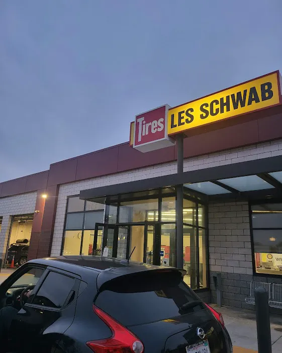 Les Schwab Tire Center 6