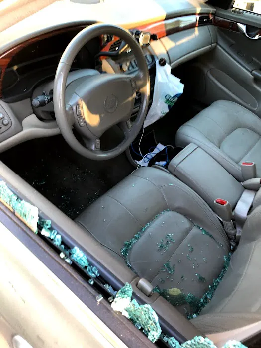 Mark Gardner’s Auto Glass 8