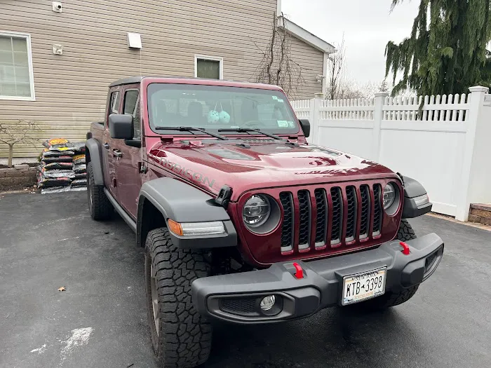 Xtreme Auto Glass replacement inc 9
