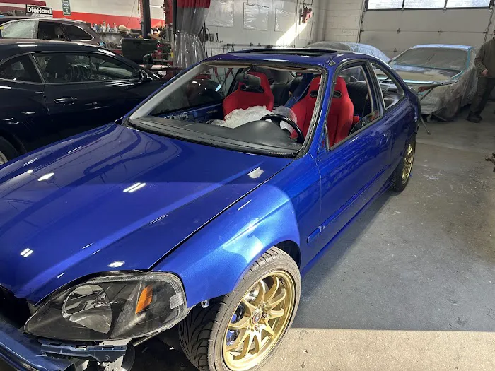 Xtreme Auto Glass replacement inc 4