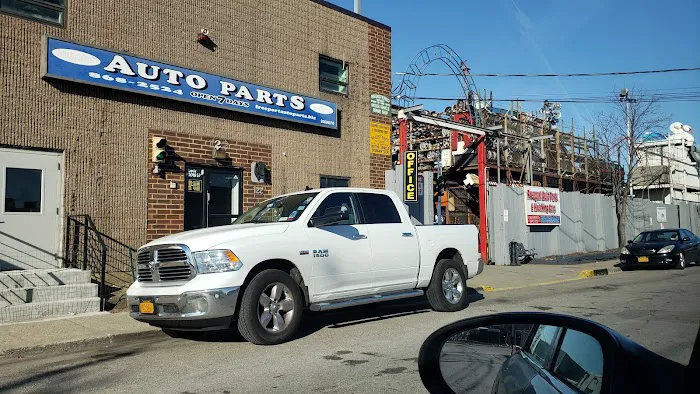 Freeport Auto Parts & Wrecking 4