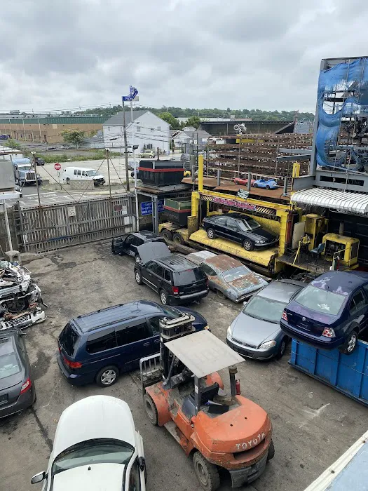 Freeport Auto Parts & Wrecking 8