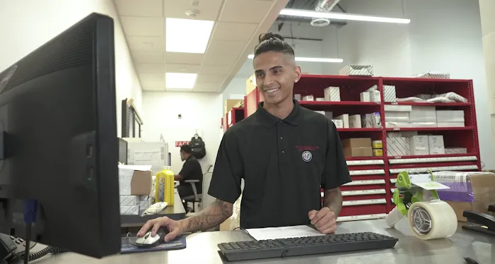 Alfa Romeo of Westbury Service & Parts Center 5