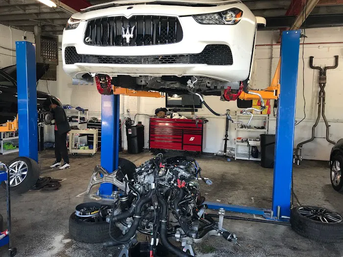 Prestige Motor Cars of Freeport 1