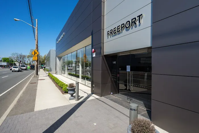 Land Rover Freeport Service Center 3