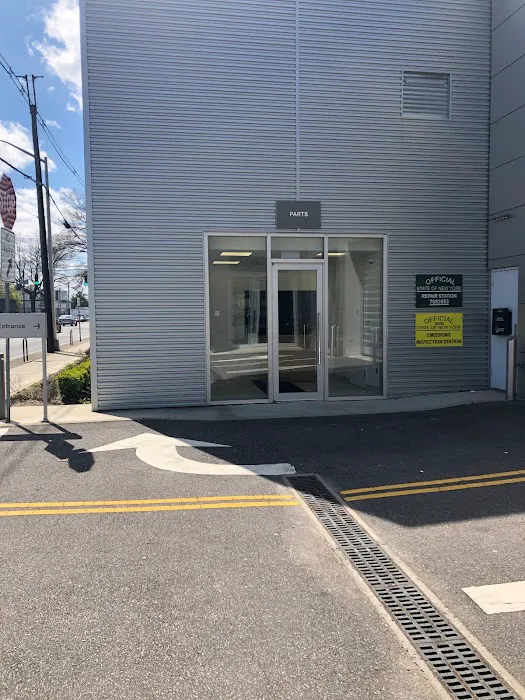 Jaguar Freeport Parts Store 6