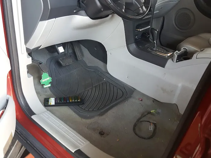 Mr Auto Trim 6
