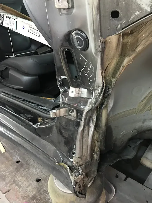 Albert Auto Body Inc 2