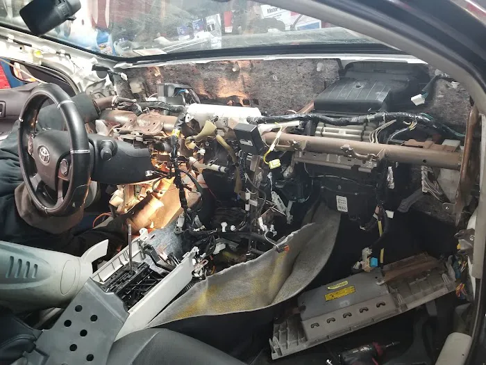 Fix-Rite Auto Body & Repair || Best Car servicing Center in Brooklyn,New York,USA 5