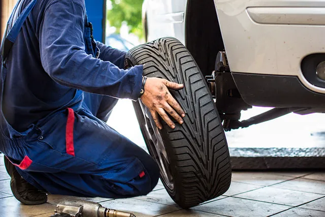 Abuelos Tires Shop 7