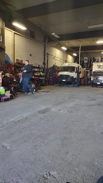 Sasha Auto Repair 9