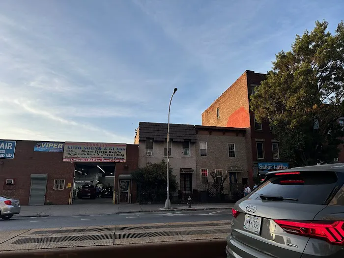 Brooklyn Auto Glass Inc. 1