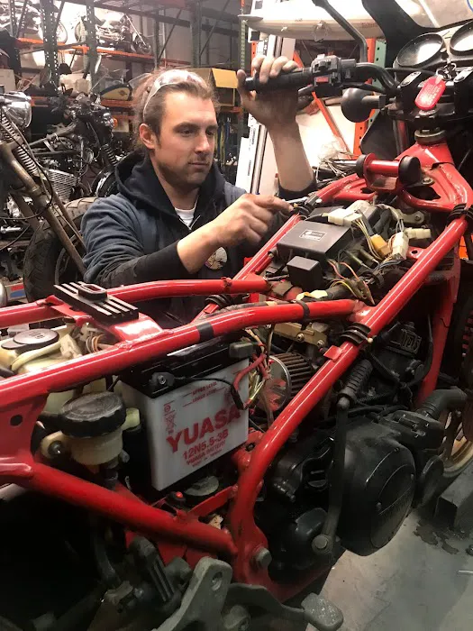 Vax Moto 9