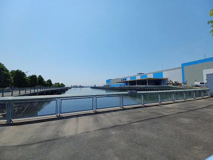 G & F Auto Collision 3