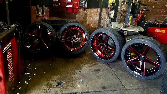 Las Rodriguez 24hr Tire shop 2
