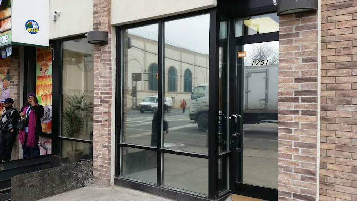 Scotty's Professional Window Tinting 1