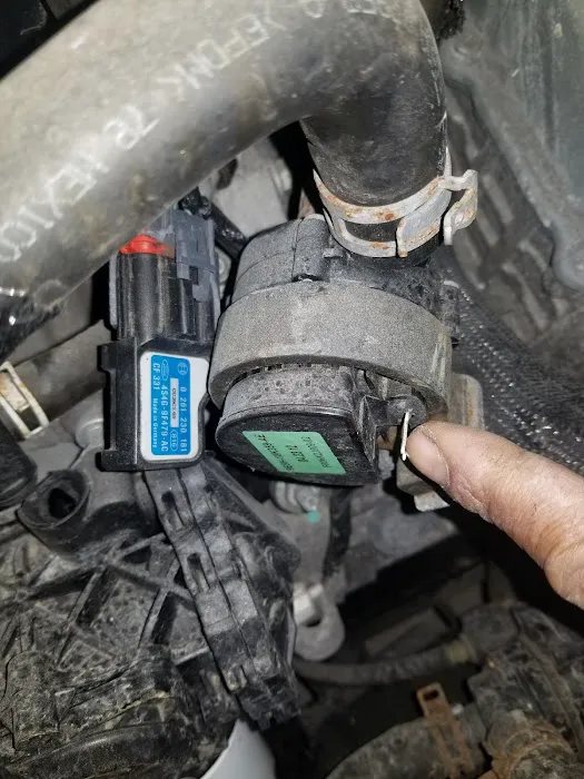 HI-Tech Auto Repr & Body Shop 5